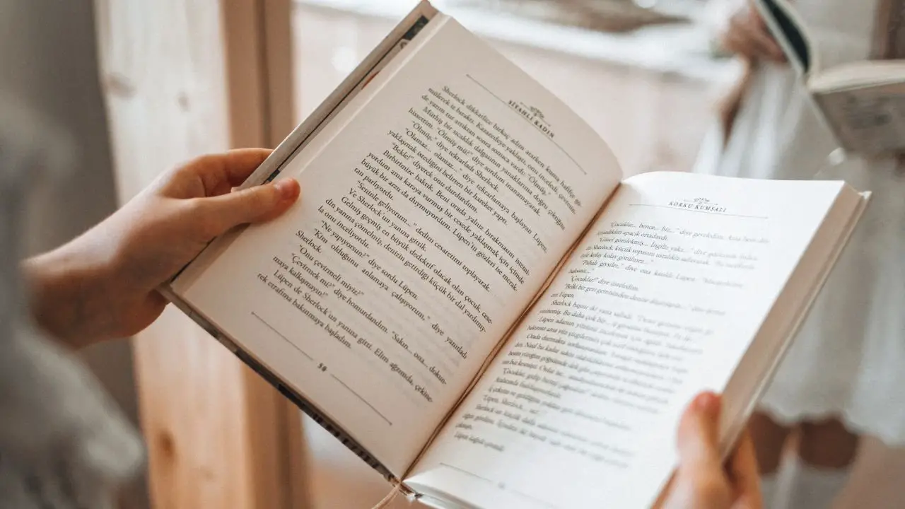 Breaking Down a Book: Writing a Summary in 5 Easy Steps